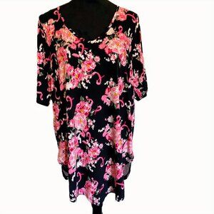 Torrid SZ 18/20 Black & Pink Breast Cancer Awareness Tunic with Ribbon & Florals
